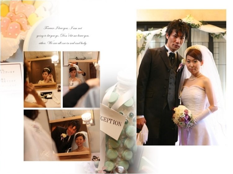 ブーケ・ブートニアの儀式でまずは新郎の入場、ゲストから花を受取り笑顔で新婦を待ちます。3頁目:結婚式アルバム